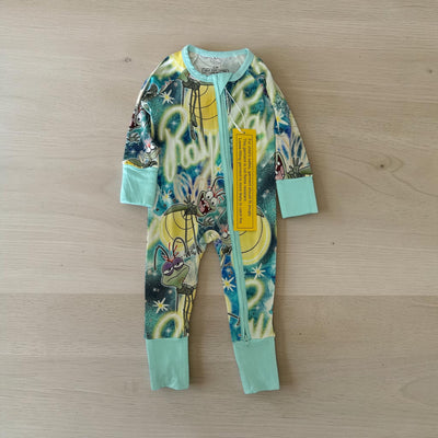 Flashing Bug Dreams Bamboo Zippy