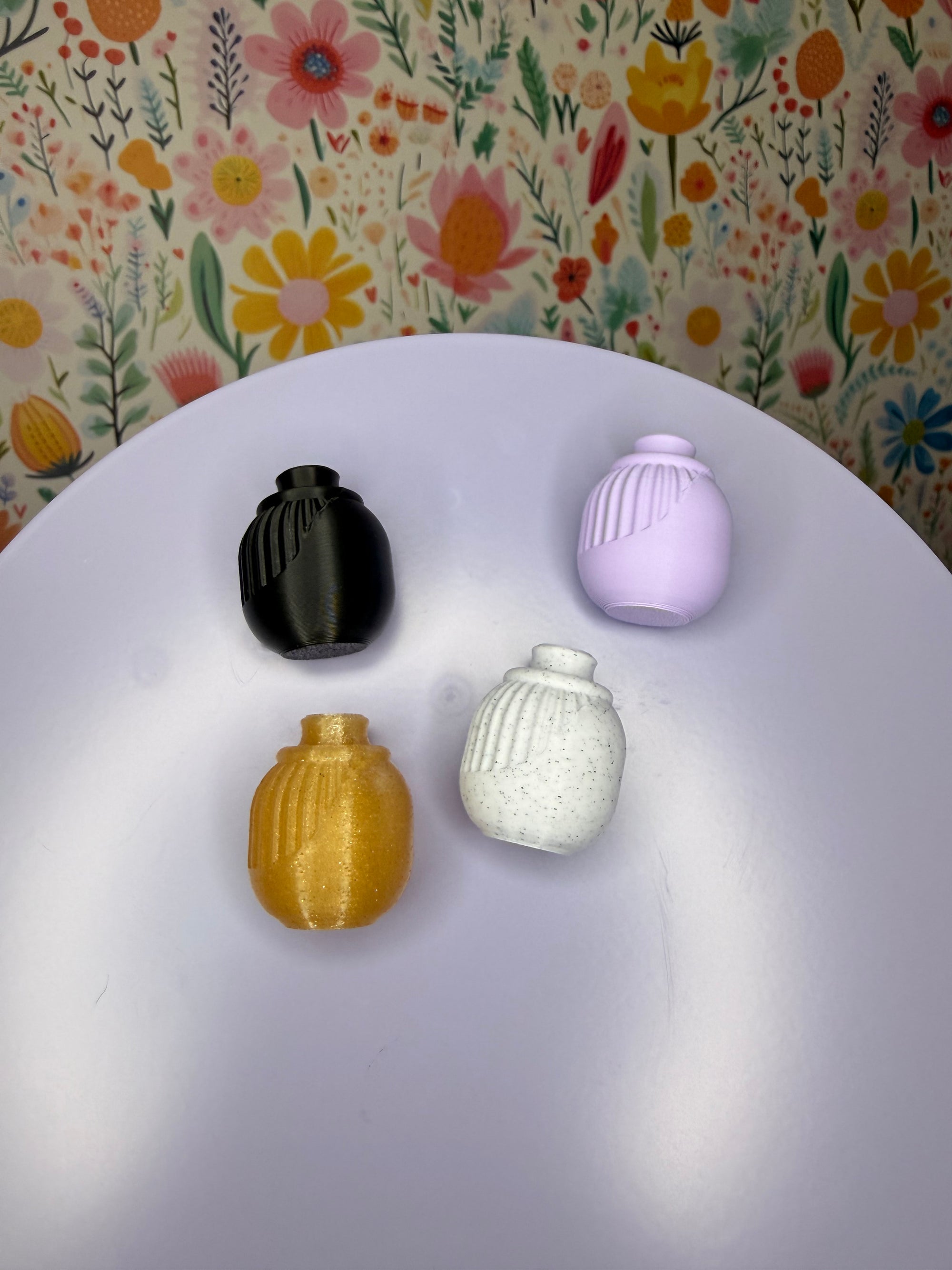 Tiny treasures magnet vase